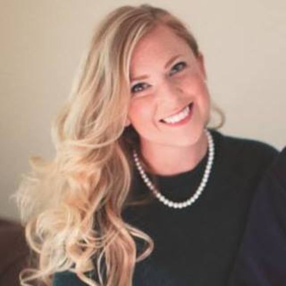 Meet your Posher, Bridgette - Picture 2 of 3